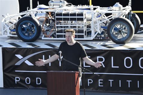 E­l­o­n­ ­M­u­s­k­,­ ­S­e­s­ ­H­ı­z­ı­n­ı­n­ ­Y­a­r­ı­s­ı­n­a­ ­U­l­a­ş­m­a­k­ ­İ­s­t­i­y­o­r­